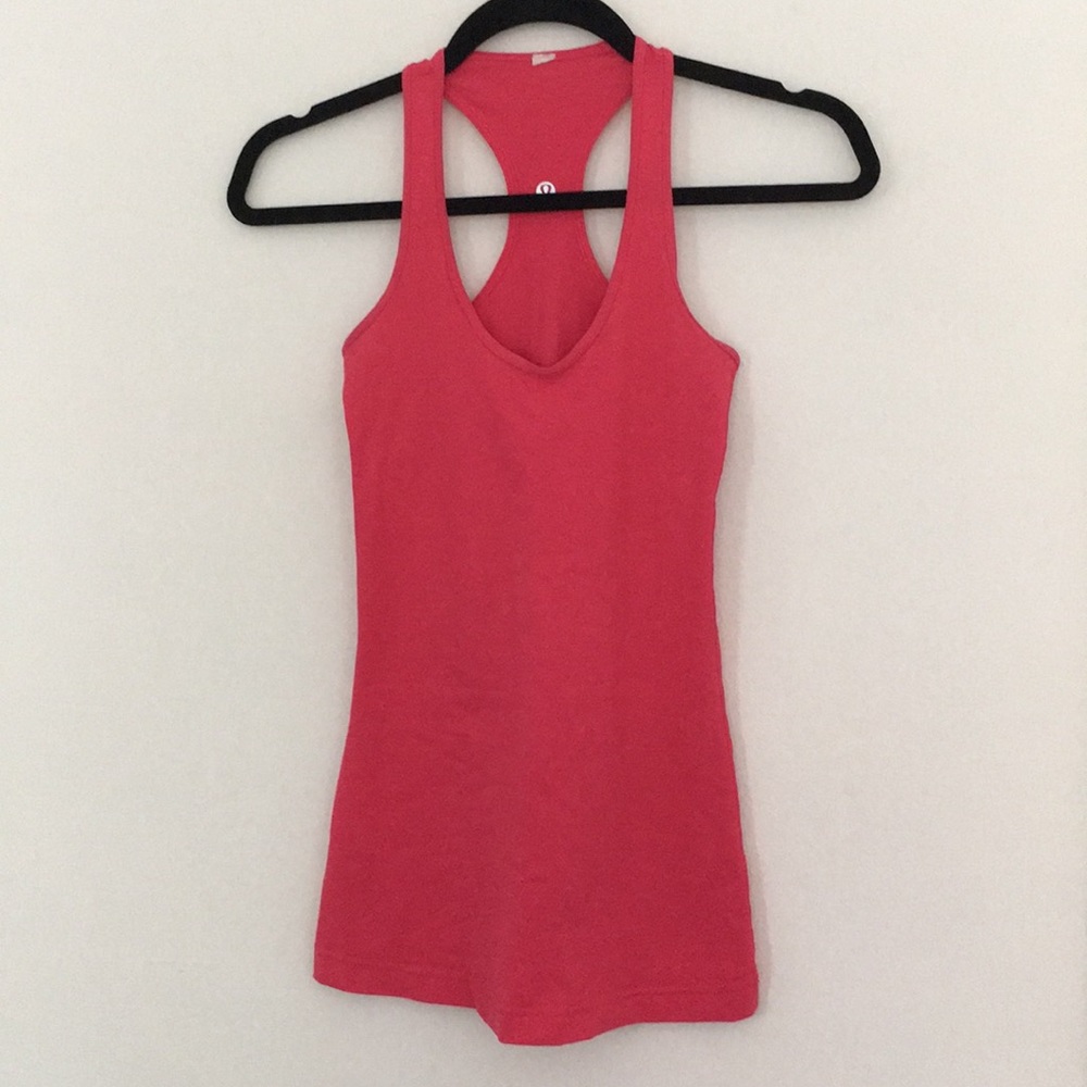 Lululemon pink tank